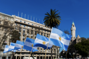 Javier Milei tente de censurer les manifestants argentins : une menace à la liberté d’expression