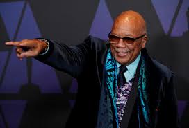 Le titan de l’industrie du spectacle Quincy Jones s’éteint à l’âge de 91 ans: un hommage à sa polyvalence et sa créativité.